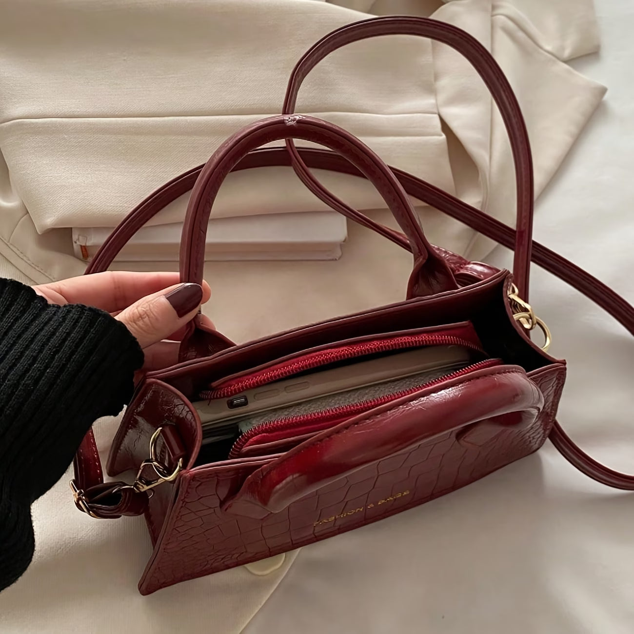 Velvet Aura 3-Piece Women’s Handbag Set